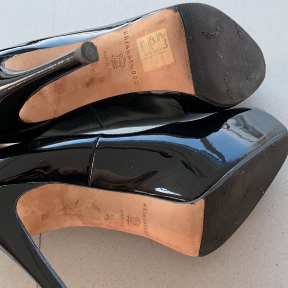 Brian Atwood Black Pump - Picture 3 of 3